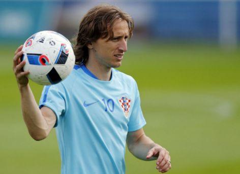 每体：博阿滕学期约十天，近距离学习弗里克在巴萨的工作方式