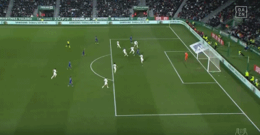 破防了！张本智和比手势，现场球迷给港队加油，日本队压力大